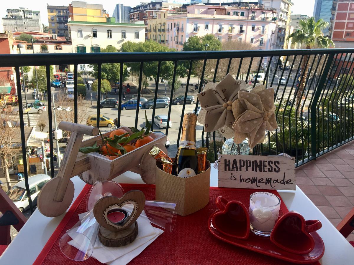 Holiday Garibaldi Napoli Bed and Breakfast Eksteriør billede